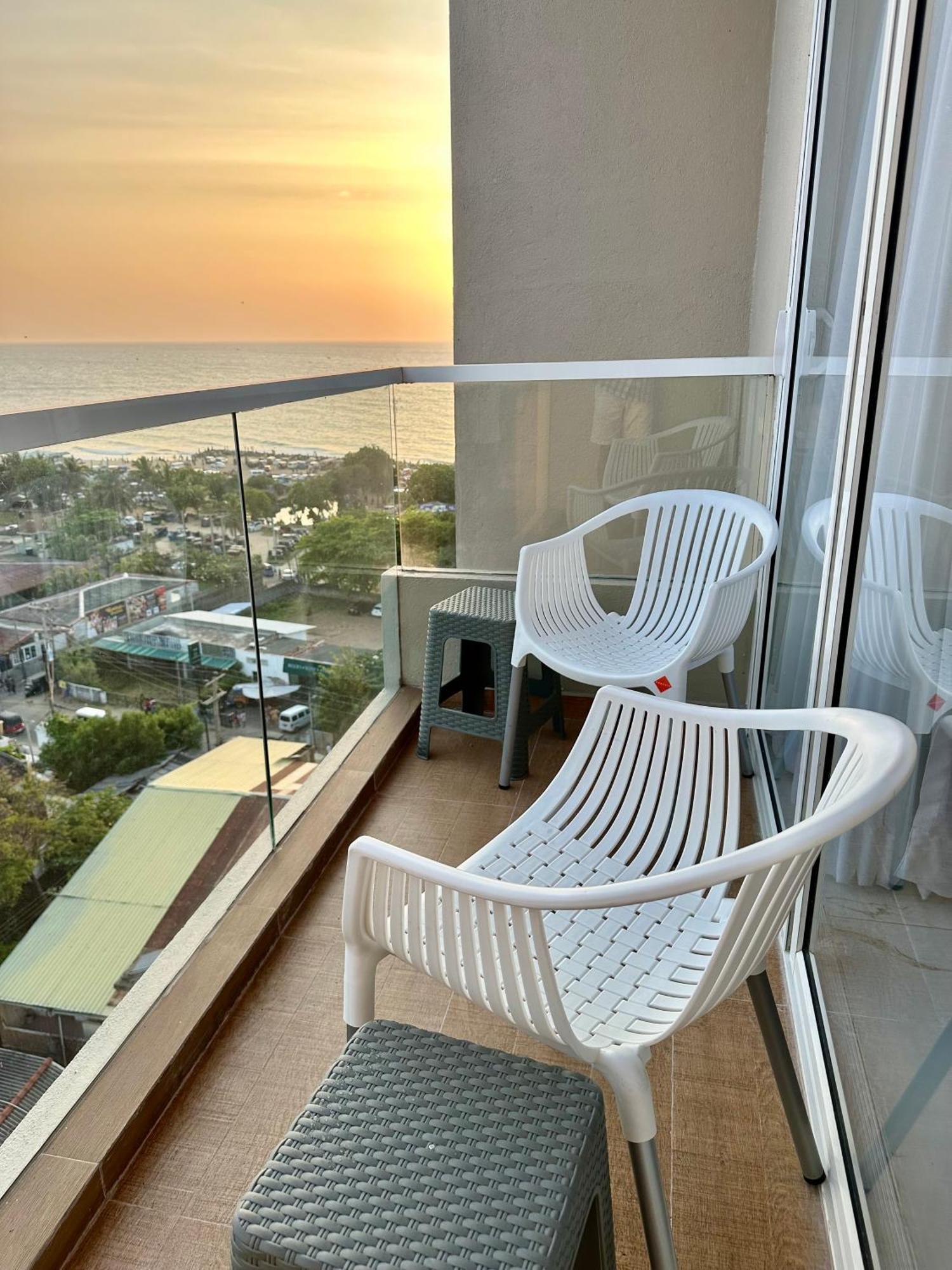 Ocean Breeze Hotel Residencies Britlanka Apartments Negombo Bagian luar foto