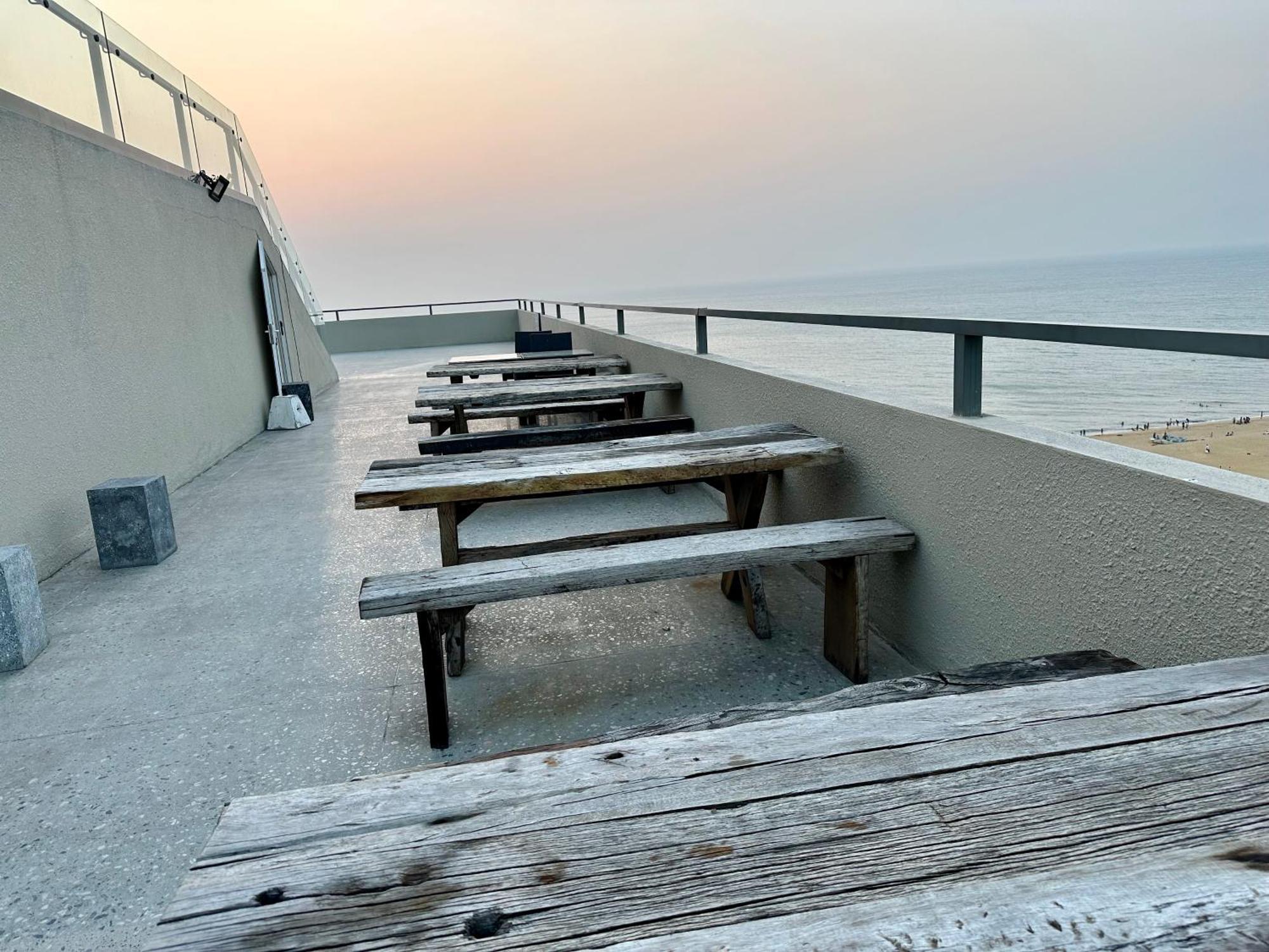 Ocean Breeze Hotel Residencies Britlanka Apartments Negombo Bagian luar foto