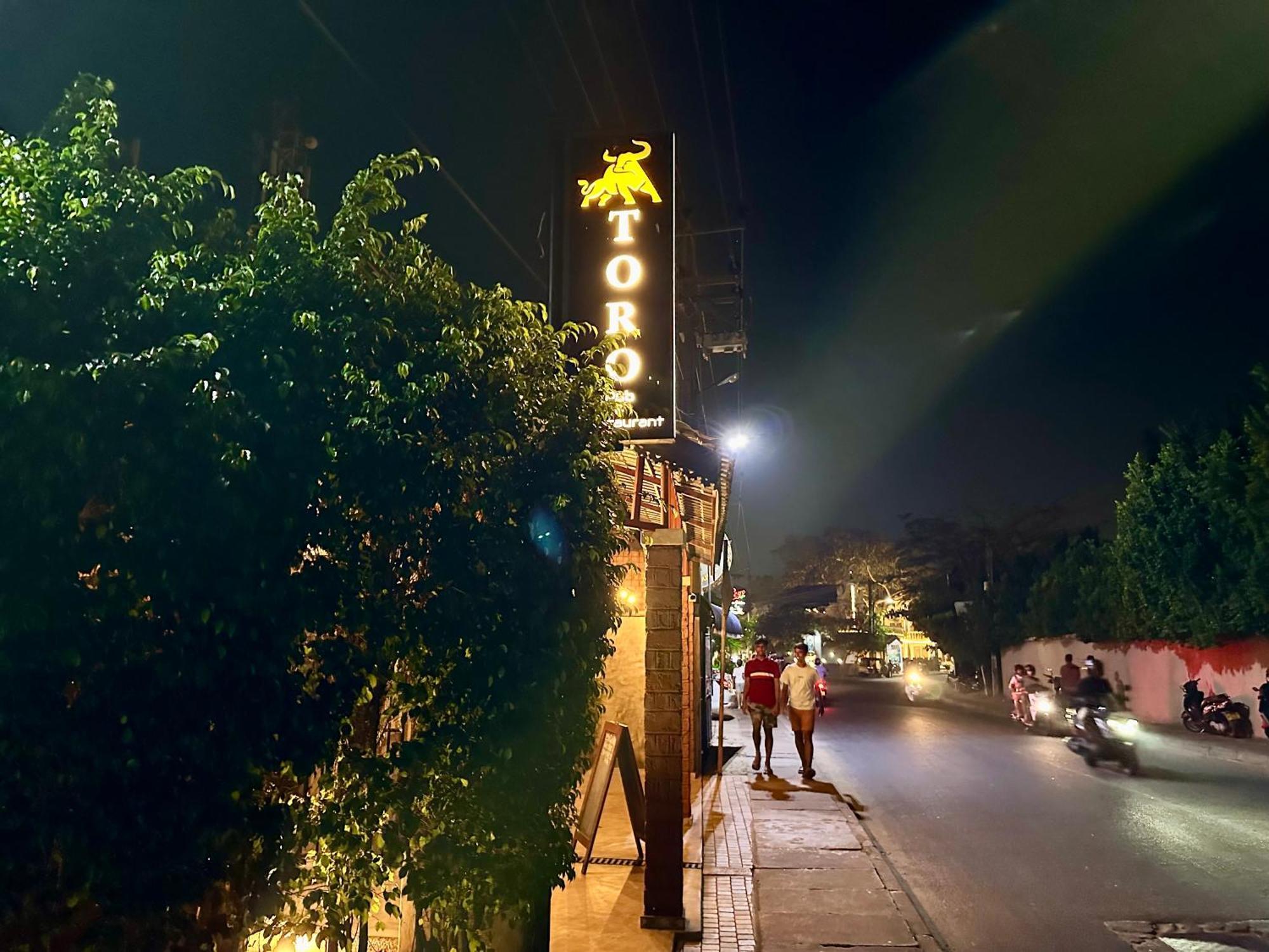Ocean Breeze Hotel Residencies Britlanka Apartments Negombo Bagian luar foto